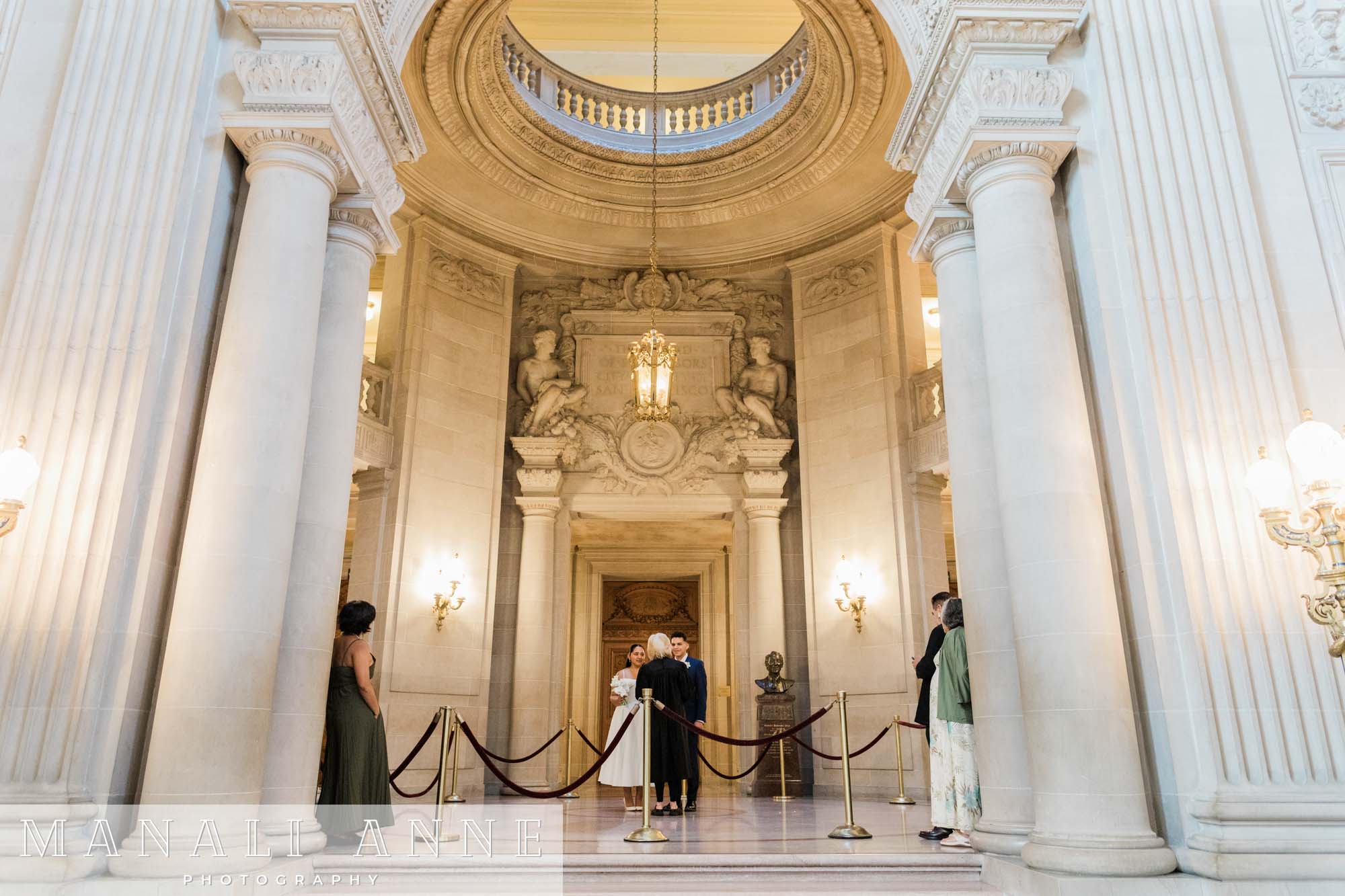 A civil ceremony in the rotunda (View before entering)
