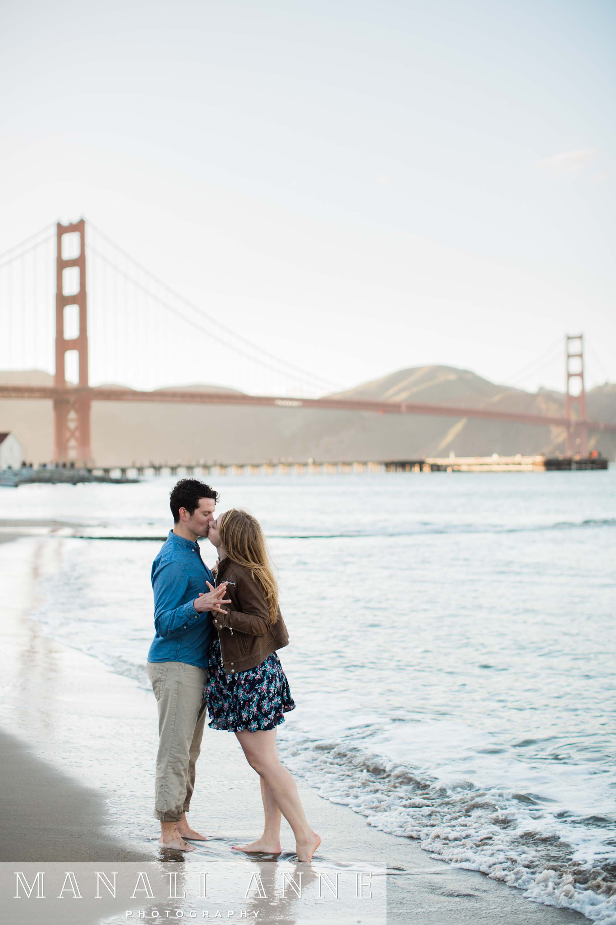 Crissy Field,Golden Gate Bridge,San Francisco,beach,engagement session,proposal location san francisco,