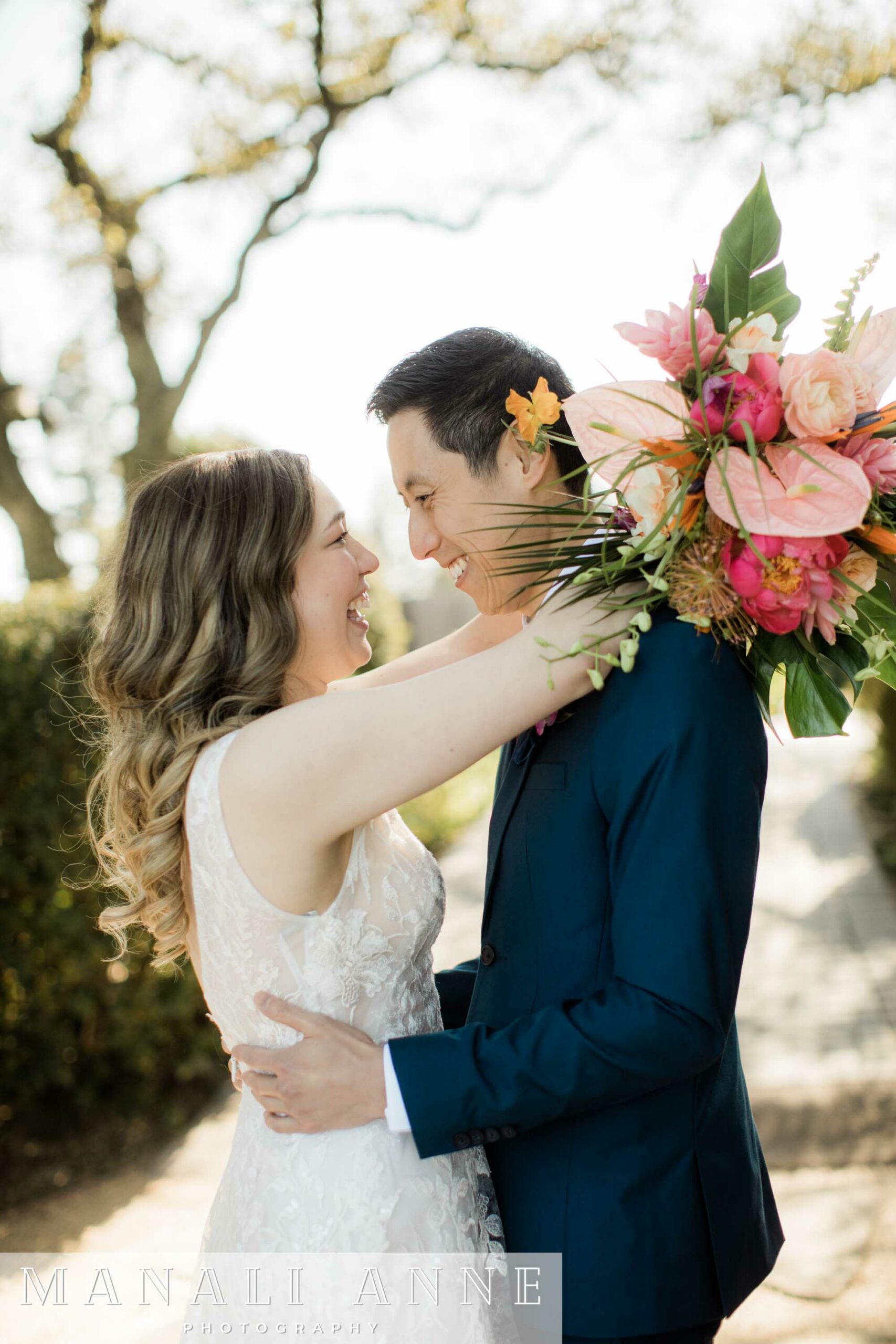 Thomas Fogarty Winery Wedding, Thomas Fogarty California, Lace wedding dress details